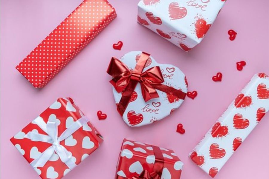 Valentine’s Day Gift Guide This Season of Love, discover the fragrance of love
