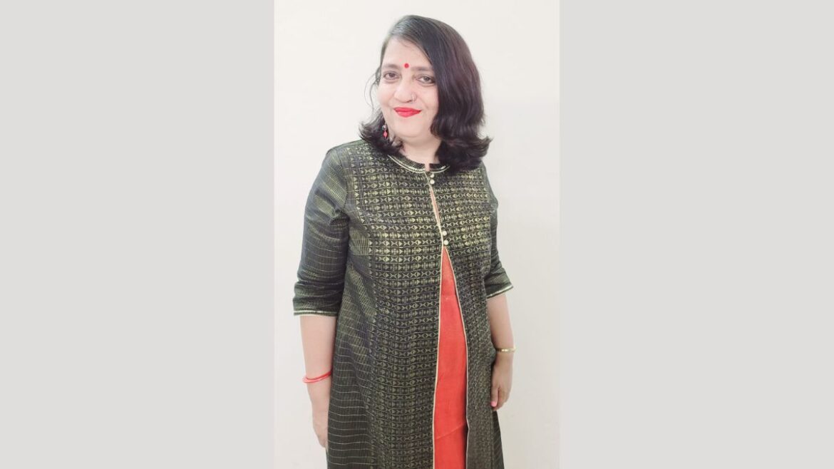 A new Hindi Poetry Book titled “Moh se Bandhi Main” announced by Neelam Saxena Chandra