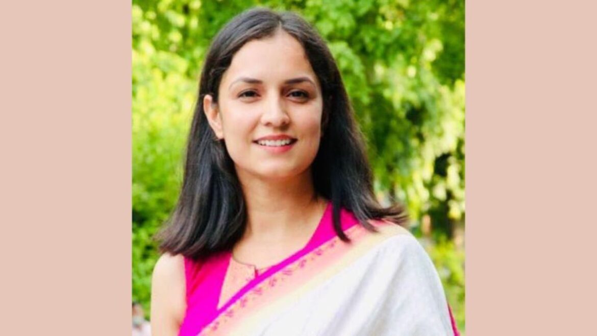 Trailblazing Social Activist Inspires Youth at ‘YUVA PRERNA’ Event