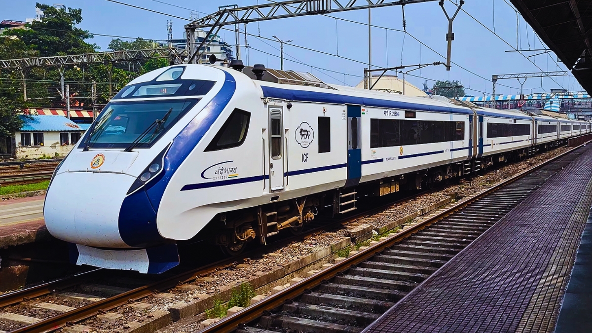 Indian Railways To Run 12,000+ Special Trains and offer Discounts to Ease Festive Travel Woes